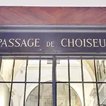 Apartament Historical In The Heart Of -8 *