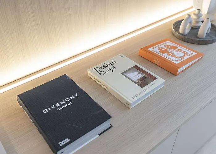 Historical In The Heart Of -8 Paris